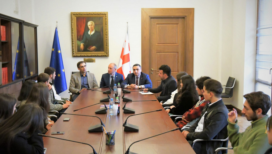 David Matikashvili, Giorgi Kakhiani and Guram Macharashvili hosting the children from Kvareli Municipality
