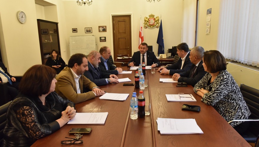 დიასპორისა და კავკასიის საკითხთა კომიტეტის თავმჯდომარის მოადგილედ თამაზ ნავერიანი აირჩიეს