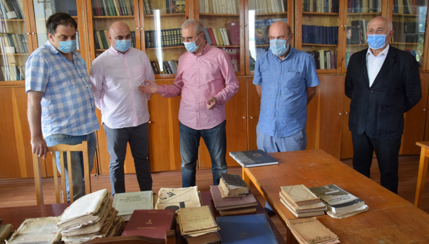The ancient printed books have been delivered to the National Library by the initiative of Simon Nozadze