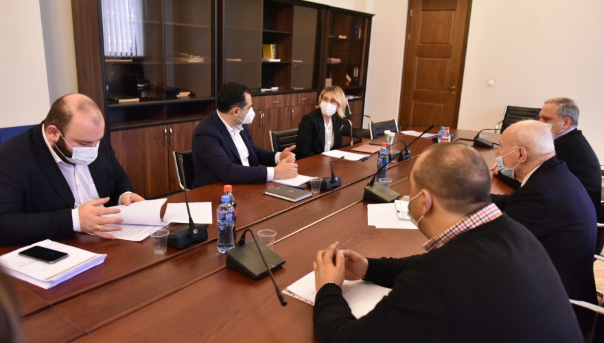 ალექსანდრე მოწერელიამ მეჩაიეობის დარგის პრობლემების შემსწავლელი სამუშაო ჯგუფის ფარგლებში შეხვედრა გამართა
