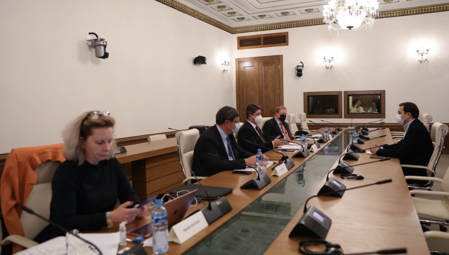 ლევან იოსელიანი ევროპის საბჭოს საპარლამენტო ასამბლეის მონიტორინგის კომიტეტის წევრებს შეხვდა