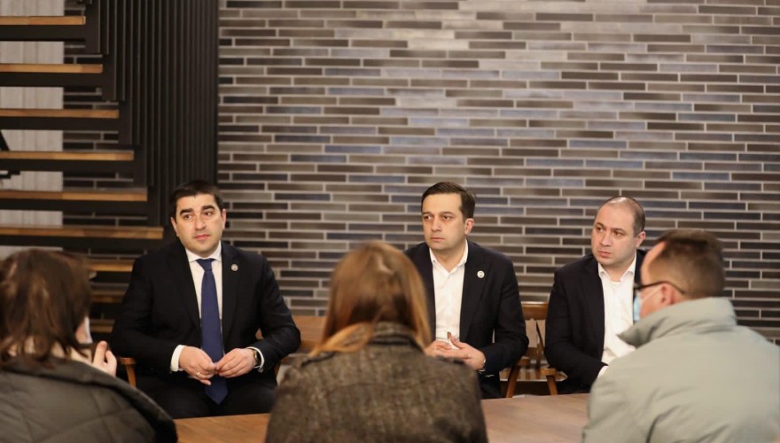 Shalva Papuashvili and MPs visited the Ukrainian citizens