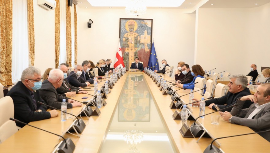 საქართველოს პრეზიდენტი, ყოველწლიური მოხსენებით პარლამენტში 14 მარტს წარდგება