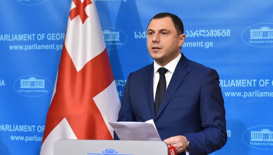 გიორგი ამილახვარი: საბაკალავრო პროგრამებზე ჩარიცხულ სტუდენტს შესაძლებლობა ექნება მასწავლებლის მომზადების პროგრამა გაიაროს და დიპლომთან ერთად მასწავლებლად მუშაობის უფლება მოიპოვოს