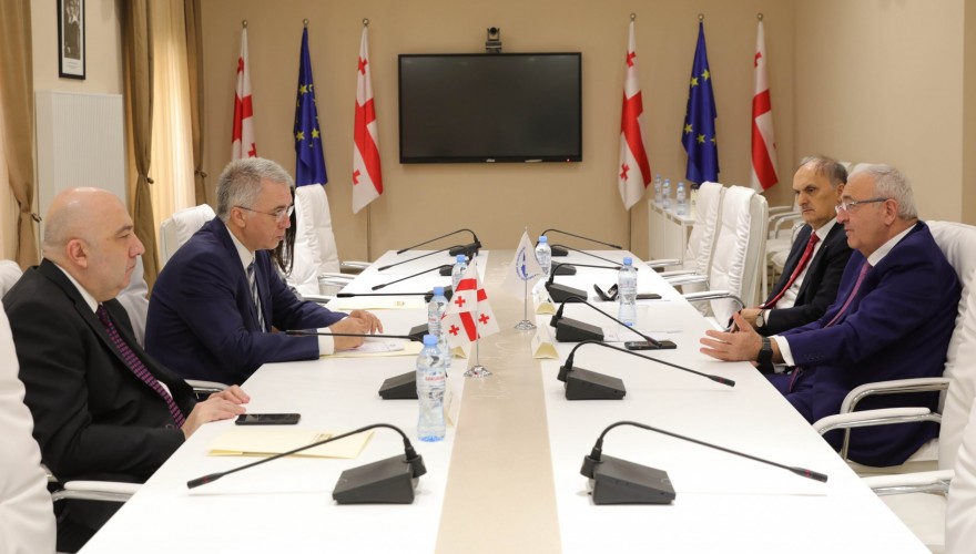 დავით სერგეენკო შავი ზღვის ეკონომიკური თანამშრომლობის საპარლამენტო ასამბლეის გენერალურ მდივანს და ასამბლეის ვიცე პრეზიდენტს შეხვდა