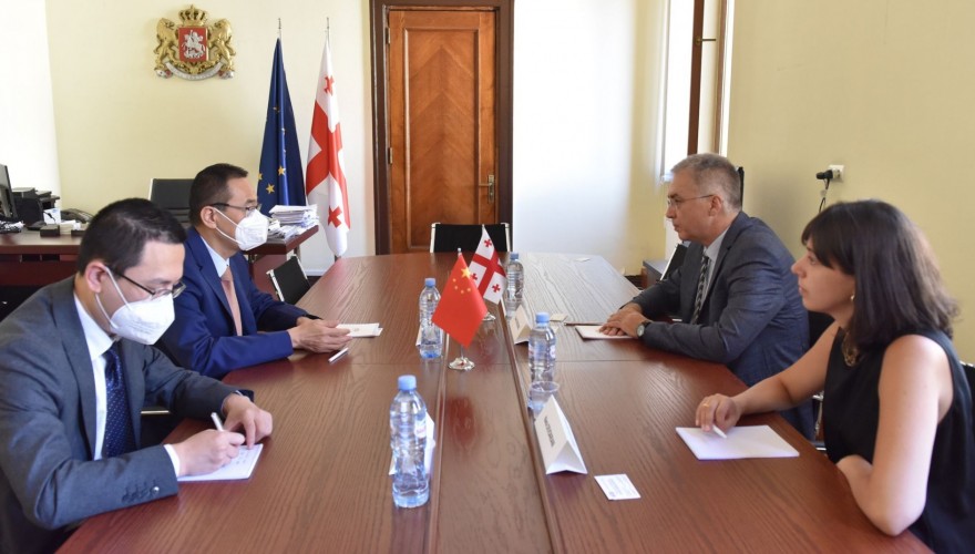 დავით სერგეენკო ჩინეთის სახალხო რესპუბლიკის ელჩს შეხვდა