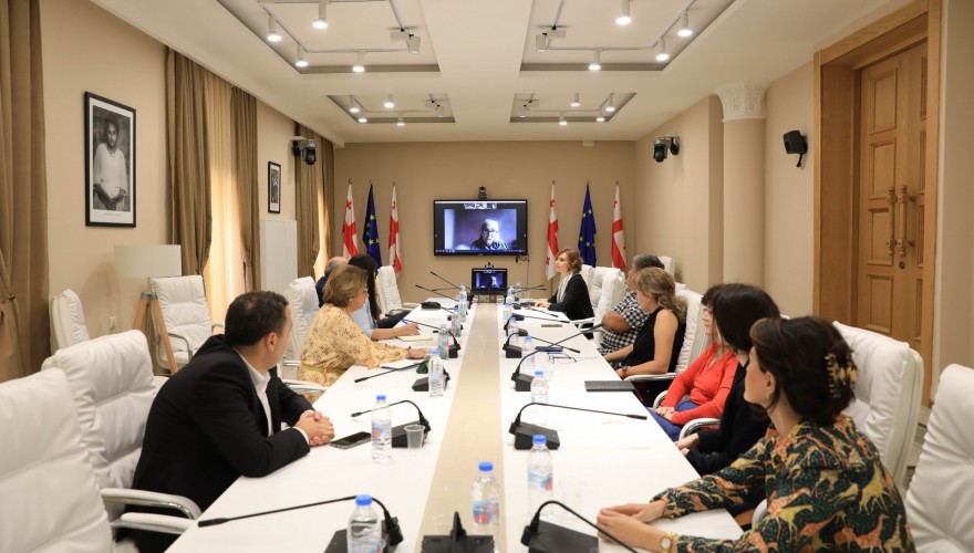 საპარლამენტო ოპოზიციის წევრები გელათის სამონასტროს კომპლექსთან დაკავშირებით საექსპერტო წრეების წარმომადგენლებს შეხვდნენ