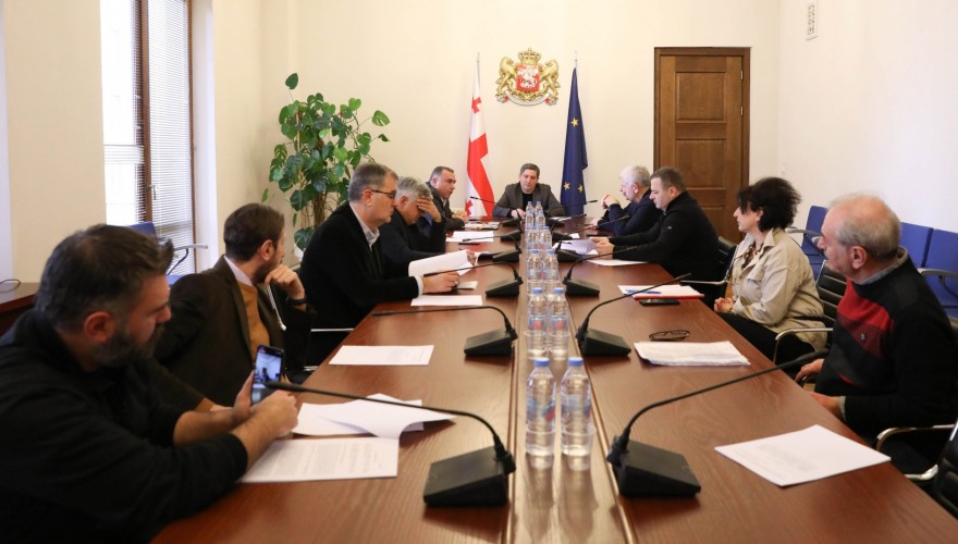 აგრარულ საკითხთა კომიტეტმა მიწის კანონმდებლობასთან დაკავშირებით საკანონმდებლო წინადადებაზე იმსჯელა