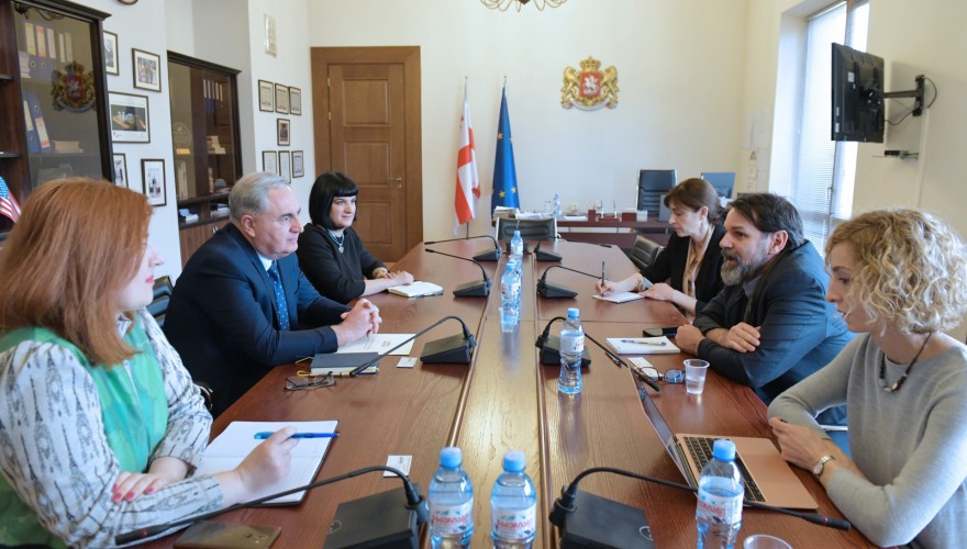 ირაკლი კოვზანაძე USAID-ის წარმომადგენლებს შეხვდა