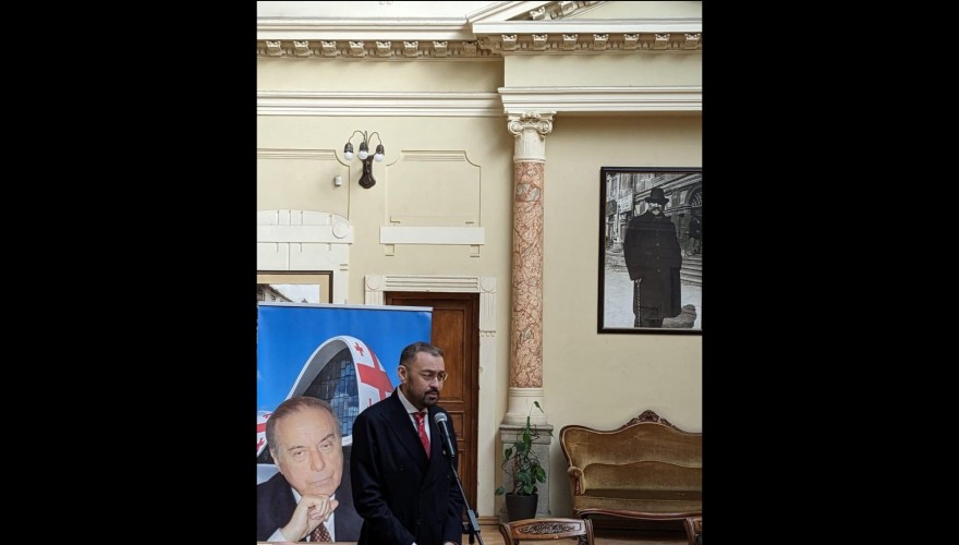 ბექა ოდიშარია წიგნის „ჰეიდარ ალიევი და საქართველო“ პრეზენტაციას დაესწრო