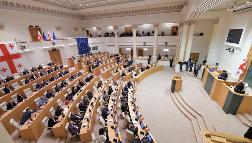 ტურისტული საქმიანობის ხელშეწყობისთვის პარლამენტმა საკანონმდებლო პაკეტი მიიღო