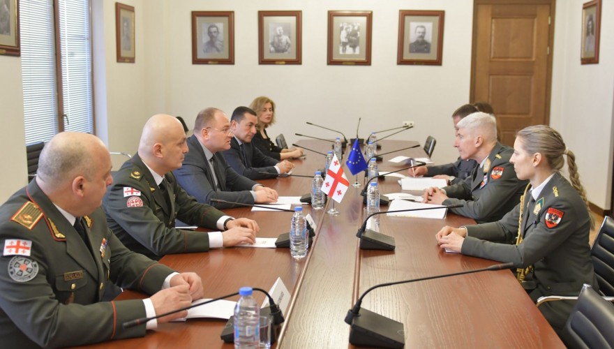 ირაკლი ბერაია ევროკავშირის სამხედრო კომიტეტის თავმჯდომარეს შეხვდა