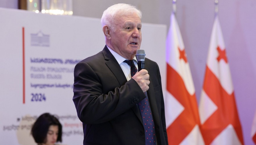 ფრიდონ ინჯია: კონსტიტუციური კანონპროექტები ოჯახური ღირებულებების დაცვას გულისხმობს, ამიტომ მისი მიღება აუცილებელია