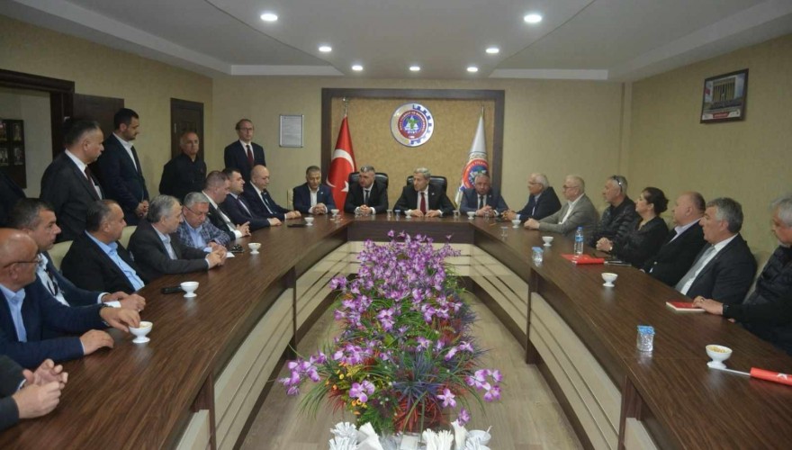 Resan Kontselidze, Anzor Bolkvadze, and Zaal Mikeladze Attending the 104th Anniversary of the Establishment of the Turkish Parliament and Children's Day Event