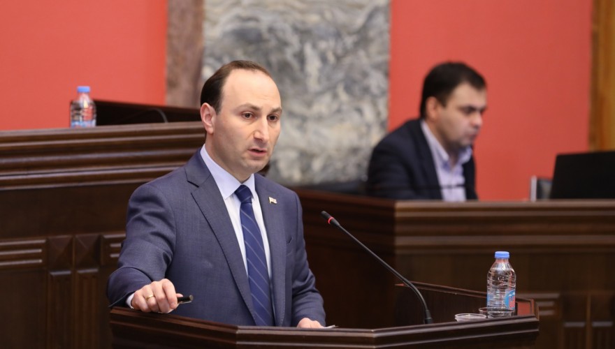იურიდიულ საკითხთა კომიტეტმა „კორუფციის წინააღმდეგ ბრძოლის შესახებ“ კანონში ცვლილებას მეორე მოსმენით მხარი დაუჭირა