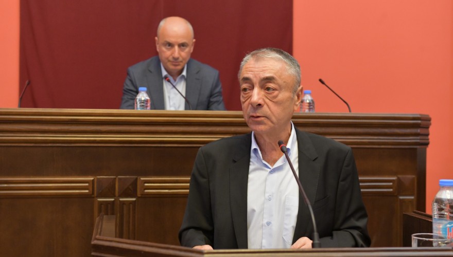იურიდიულ საკითხთა კომიტეტმა „ოჯახური ღირებულებებისა და არასრულწლოვანის დაცვის შესახებ“ საკანონმდებლო პაკეტი მეორე მოსმენით განიხილა