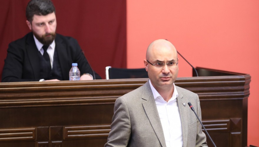 იურიდიულ საკითხთა კომიტეტმა „სისხლის სამართლის კოდექსში“ ცვლილების შეტანას მხარი დაუჭირა