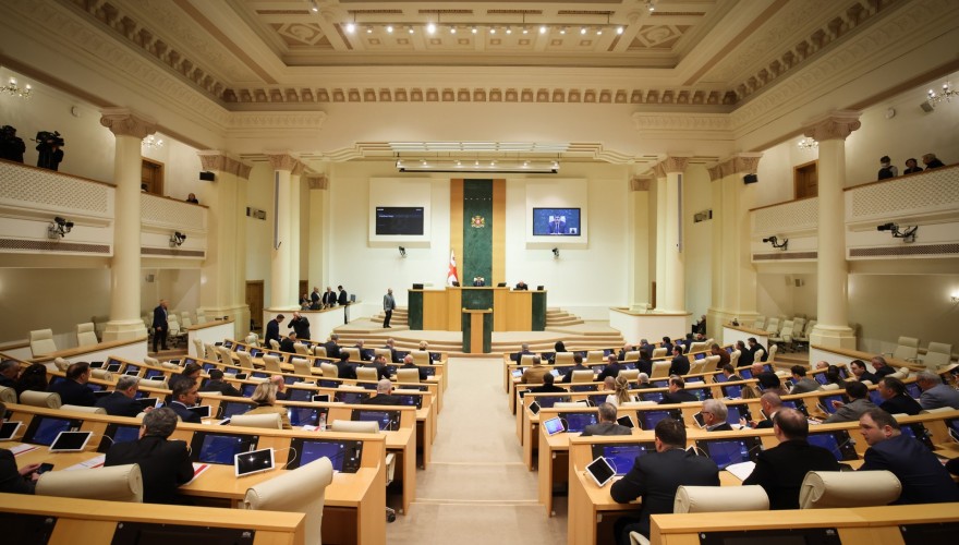 Parliament Endorsing Bill on Cultural and Creative Broadcasting in First Reading