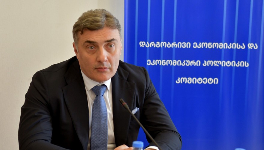 დარგობრივი ეკონომიკისა და ეკონომიკური პოლიტიკის კომიტეტმა „თამბაქოს კონტროლის შესახებ“ კანონში ცვლილებებზე იმსჯელა