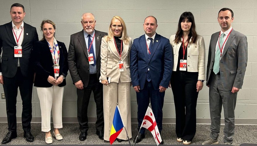 Georgian Parliamentary Delegation Meets with Romanian Parliamentary Delegation