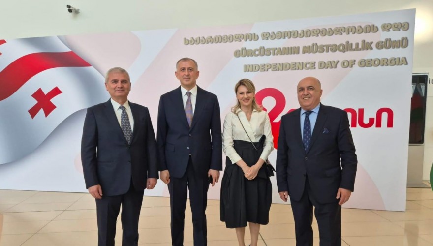 ზაზა ლომინაძე და ირაკლი ქადაგიშვილი ბაქოში საქართველოს დამოუკიდებლობის დღისადმი მიძღვნილ საზეიმო კონცერტს დაესწრნენ