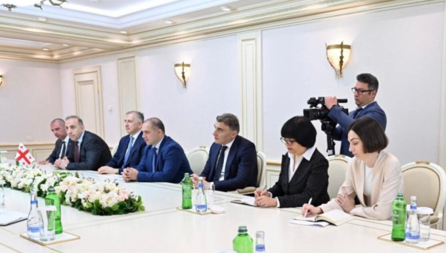 საქართველოს პარლამენტის დელეგაციის წევრები აზერბაიჯანის მილი მეჯლისის თავმჯდომარეს შეხვდნენ