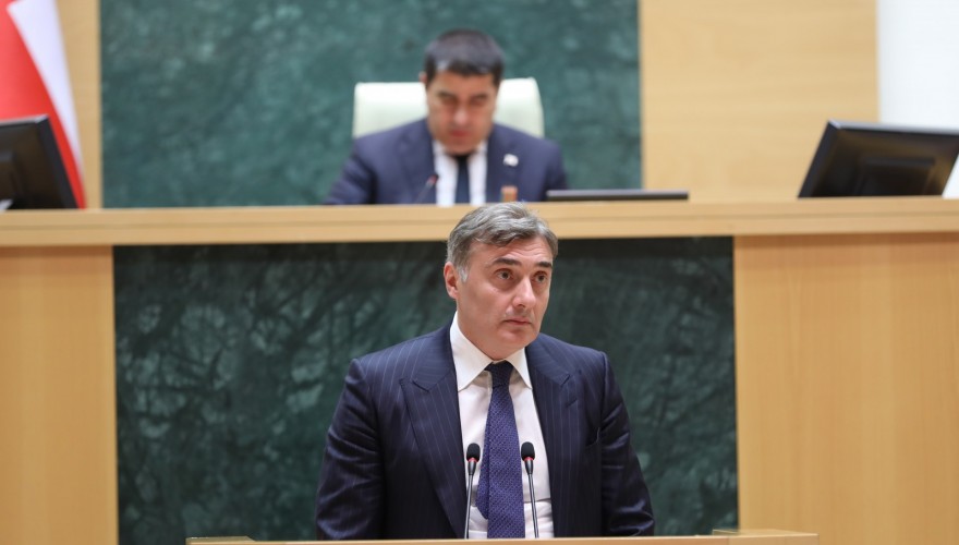 Parliament Supports Amendment to the Law on Labour Migration at Third Reading