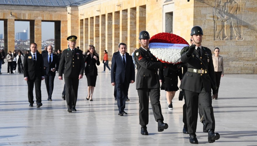 The Defense and Security Committee delegation laid a wreath on the Memorial to Mustafa Kemal Atatürk