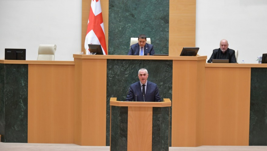 პარლამენტმა 2026 წლის სახელმწიფო ბიუჯეტის შესახებ კანონპროექტს მხარი დაუჭირა