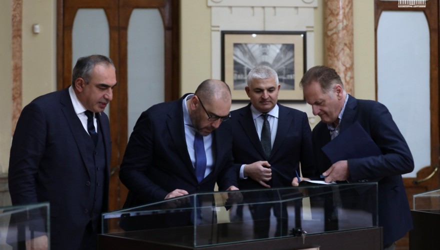 გიორგი სოსიაშვილი და ვლადიმერ ბოჟაძე „დედა ენის“ გამოცემიდან 150 წლისთავისადმი მიძღვნილ ღონისძიებას დაესწრნენ