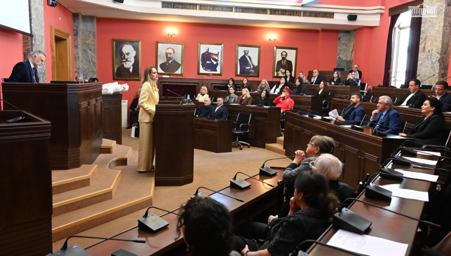 სპორტის კომიტეტის სხდომაზე საქართველოს ფიგურული ციგურაობის ეროვნული ფედერაციის პრეზიდენტს მოუსმინეს