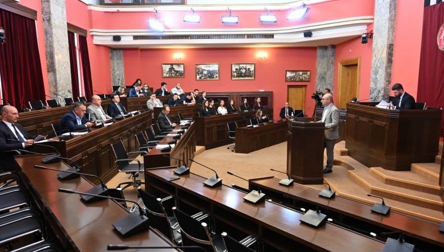 იურიდიულ საკითხთა კომიტეტმა „საჯარო დაწესებულებაში შრომის ანაზღაურების შესახებ“ კანონში ცვლილებას პირველი მოსმენით მხარი დაუჭირა
