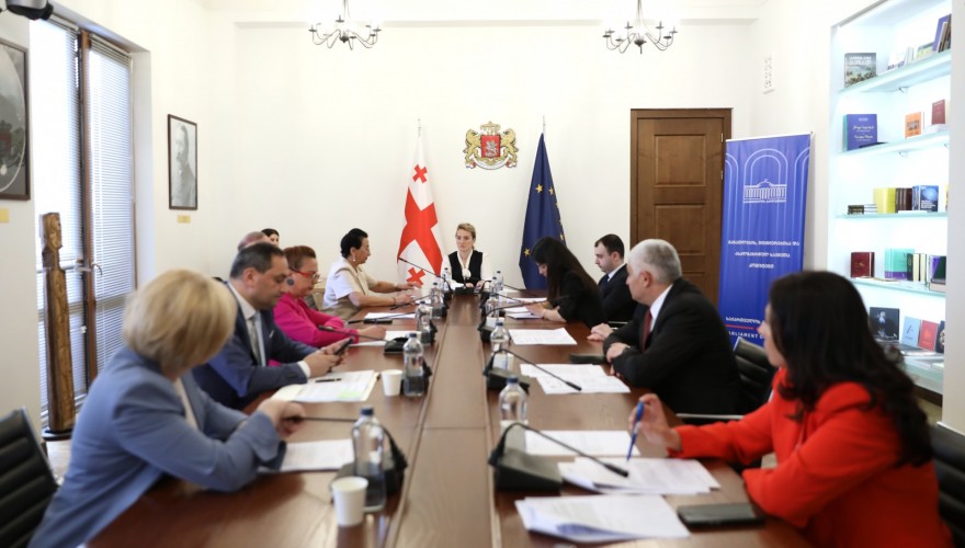 განათლების, მეცნიერებისა და ახალგაზრდულ საქმეთა კომიტეტმა „ზოგადი განათლების შესახებ“ კანონში ცვლილებებზე იმსჯელა