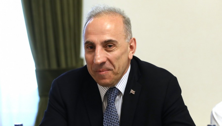 ანტონ ობოლაშვილი ადიგენის მუნიციპალიტეტის სოფელ ბოლაჯურის საჯარო სკოლის მოსწავლეებს შეხვდა