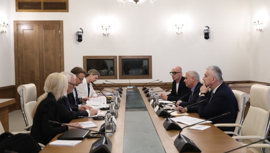 ირაკლი ქადაგიშვილი ევროპის საბჭოს ადგილობრივი და რეგიონული ხელისუფლებების კონგრესის მონიტორებს შეხვდა