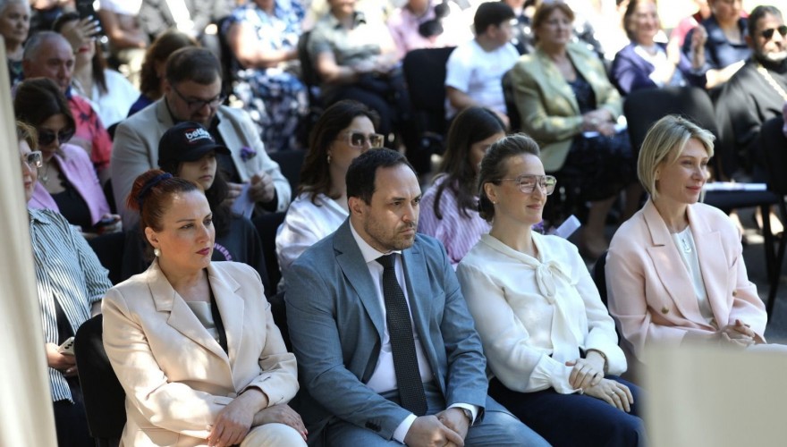 პარლამენტის წევრებმა კასპის მუნიციპალიტეტის სოფელ მეფისქალაქის საჯარო სკოლისთვის ეკატერინე გაბაშვილის სახელის მინიჭებასთან დაკავშირებით გამართულ ღონისძიებაში მიღეს მონაწილეობა