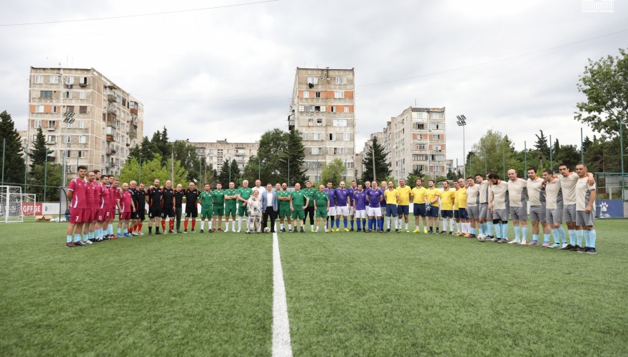 საქართველოს პარლამენტის აპარატის ეგიდით სპორტული ტურნირები დაიწყო