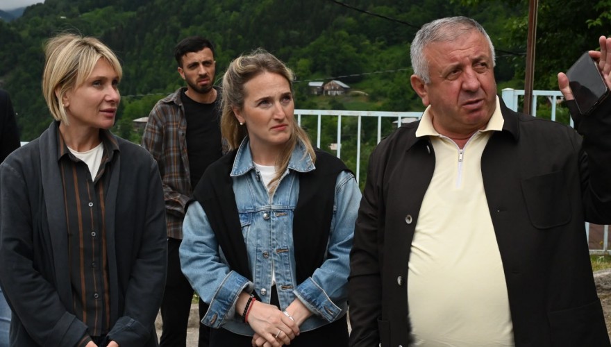 პარლამენტის წევრებმა ზემო აჭარაში სასკოლო ინფრასტრუქტურა დაათვალიერეს