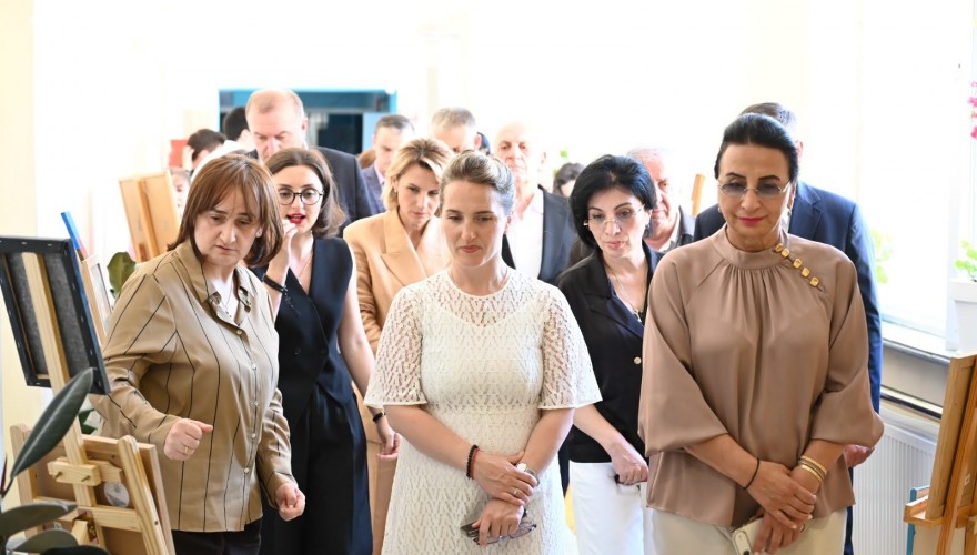 ქალთა და ბავშვთა საკითხებზე მომუშავე პარლამენტის დროებითი კომისიის წევრები ქედასა და შუახევში ინკლუზიური განათლების და შშმ პირთა დღის ცენტრებს ესტუმრნენ