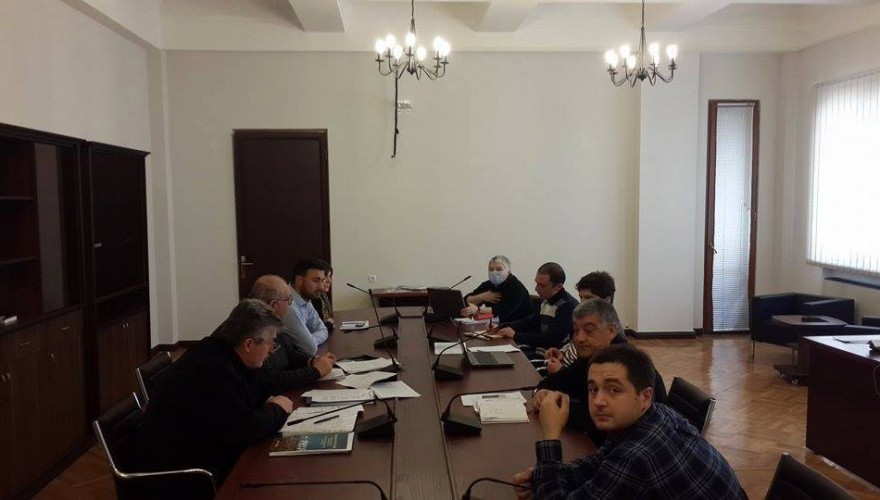 რეგიონული პოლიტიკის და თვითმმართელობის კომიტეტის თავმჯდომარემ, ერეკლე ტრიპოლსკიმ, მთის კანონის მიღებასთან დაკავშირებით სამუშაო შეხვედრა გამართა
