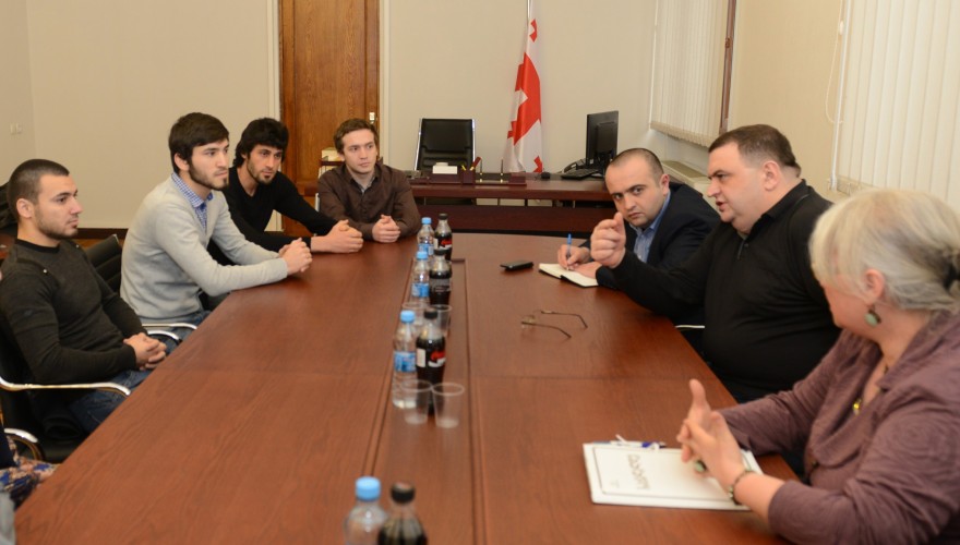 დიასპორისა და კავკასიის საკითხთა კომიტეტის თავმჯდომარე გუბაზ სანიკიძე კავკასიოლოგიის ინსტიტუტის კავკასიელ სტუდენტებს შეხვდა