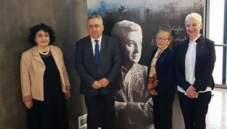 Zviad Kvachantiradze participating in the evening commemorating Guram Sharadze