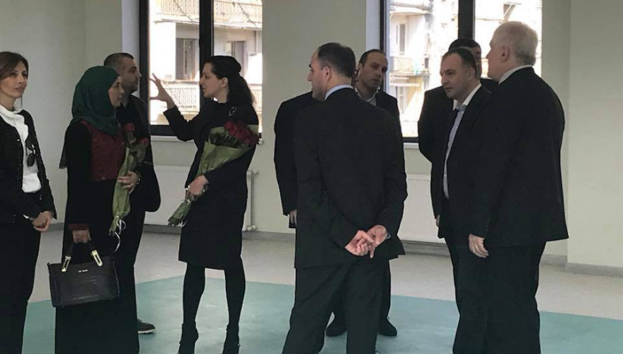 მარიამ ჯაში, გენადი მარგველაშვილი და ლევან გოგიჩაიშვილი თბილისის სსიპ N61-ე სკოლის საზეიმო გახსნას დაესწრნენ