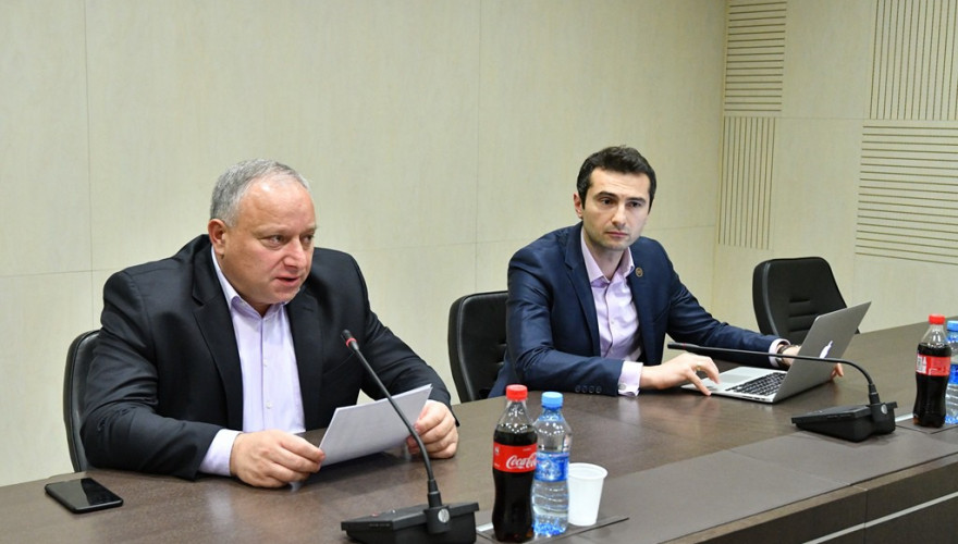 The Majority and the Opposition support the legislative initiative by Kakhaber Kuchava and Mamuka Mdinaradze