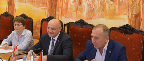 დიმიტრი მხეიძე: „ყირგიზი პარლამენტარები მაქსიმალურად ღია არიან ჩვენთან თანამშრომლობისთვის ყველა მიმართულებით“ 