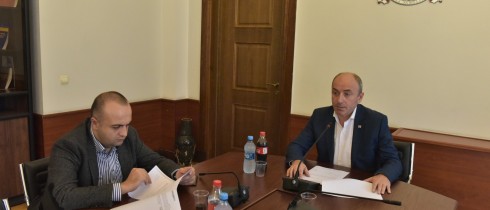 საპროცედურო საკითხთა და წესების კომიტეტმა პარლამენტის ახალი წევრის ლევან მგალობლიშვილის უფლებამოსილება ცნო