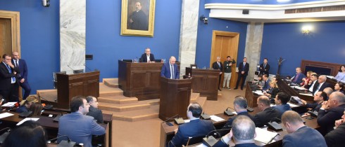 თავდაცვისა და უშიშროების კომიტეტმა სახელმწიფო უსაფრთხოების სამსახურის უფროსის თანამდებობაზე ასარჩევად წარდგენილ გრიგოლ ლილუაშვილის კანდიდატურას მხარი დაუჭირა