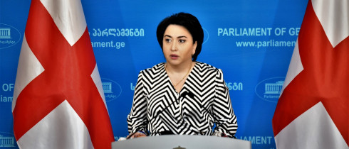ეკა ბესელიამ  პარლამენტს მის მიერ ინიცირებული კანონპროექტების უფრო სწრაფ ტემპში  და მოკლე ვადაში  განხილვისკენ მოუწოდა