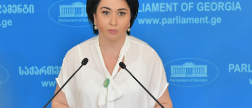 ეკა ბესელია: ჩემი მოთხოვნაა, იმავე ვადაში მოხდეს ჩემი ინიციატივის განხილვა, რა ვადაშიც მოხდება საპარლამენტო უმრავლესობის მიერ წარმოდგენილი „საარჩევნო კოდექსში“ შესატანი ცვლილებების განხილვა