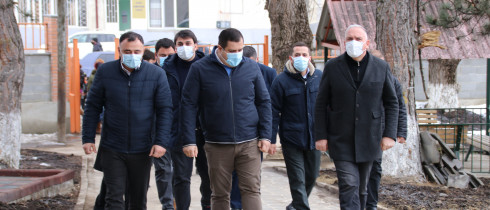 გოგი მეშველიანი დმანისის მუნიციპალიტეტში ახლად რეაბილიტირებული საბავშვო ბაღის გახსნას დაესწრო